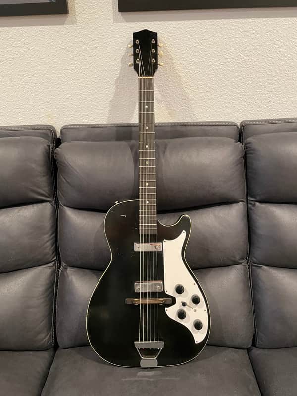 Harmony H46 / Silvertone 1420 image 1