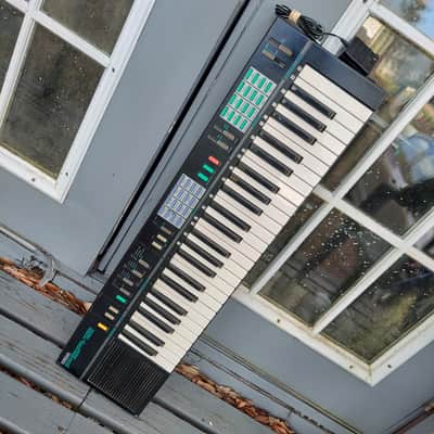 Yamaha PSR-12 1980s