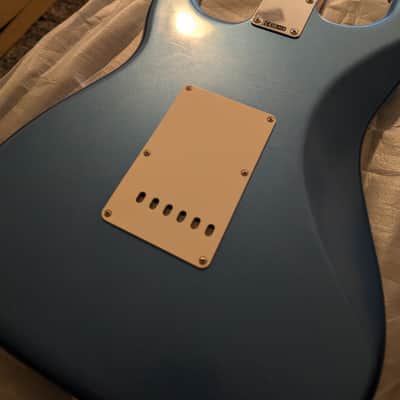 Fender Vintera II Limited Edition Road Worn '60s Stratocaster - Lake Placid Blue image 5