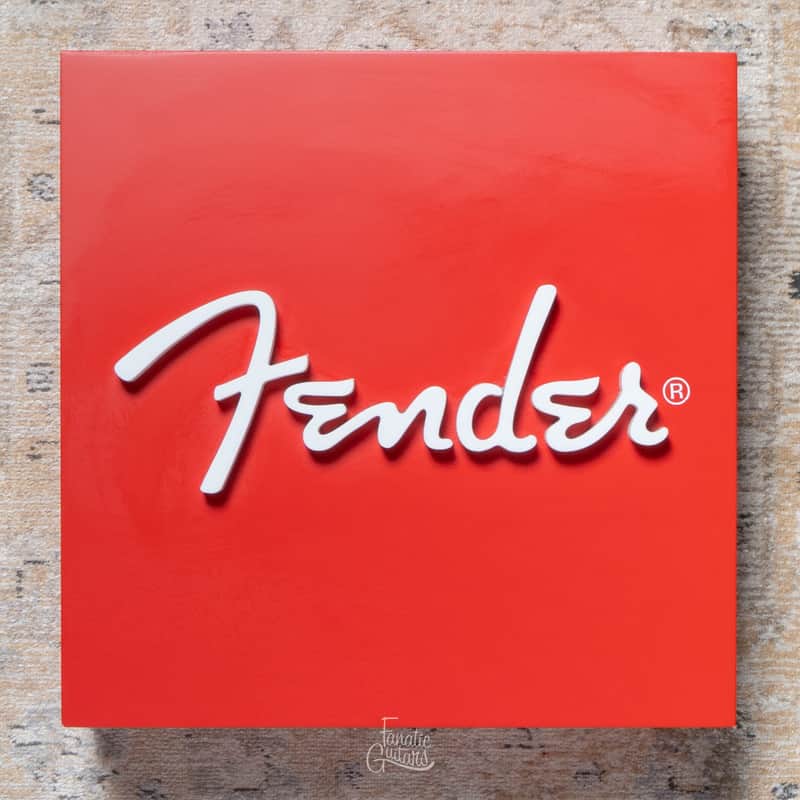 Fender Sign 30 x 30 cm Second Hand image 1