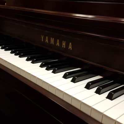 Yamaha M460 C 44.5" Gallery Collection Console Upright Piano in Dark Satin Walnut Mfg 2011 image 2