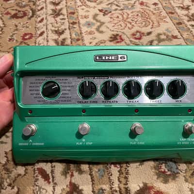 Line 6 DL4 Delay Modeler 1999 - 2021 - Green image 1