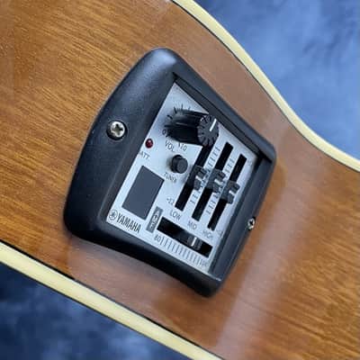 Yamaha CPX700 NT Electro Acoustic Guitar in Natural image 10