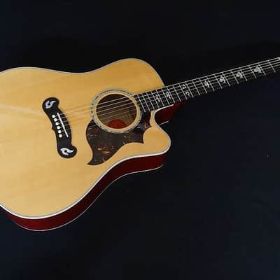 Gibson Dove Artist Cutaway 1999 - 2006