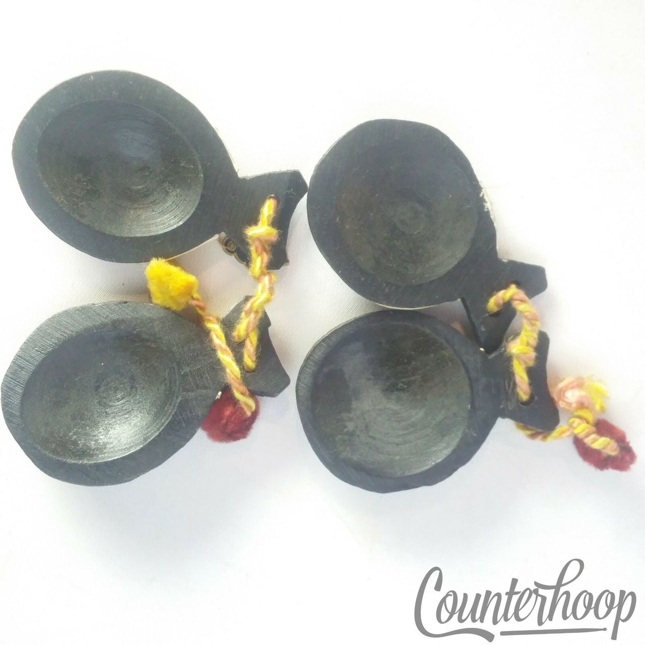 Castanets Bordados Mantillas Rafael Garcia Bailen 7 Madrid Vintage Percussion* — main photograph