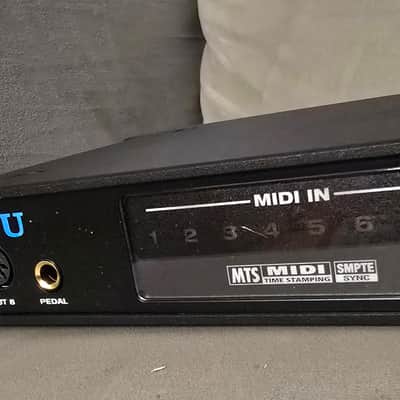 MOTU MIDI Express XT USB MIDI Interface 2017 - Present - Black image 3