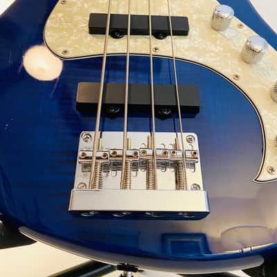 Dean Hillsboro Trans Blue Flamed Maple Bass W/Gig Bag and Free Shipping image 10