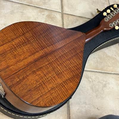1918 C.F. Martin A-K Flamed KOA Mandolin with case image 10