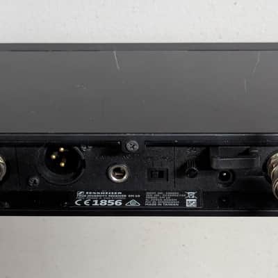Sennheiser EM 10 Wireless UHF Diversity Receiver – 548–572 MHz image 4
