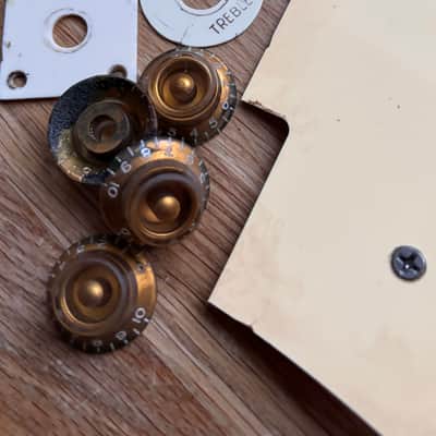 Gibson aged set, Pickguard, Pickup rings, switch plate, Top Hat knobs and jack plate, Les Paul, relic | 59 Parts image 8