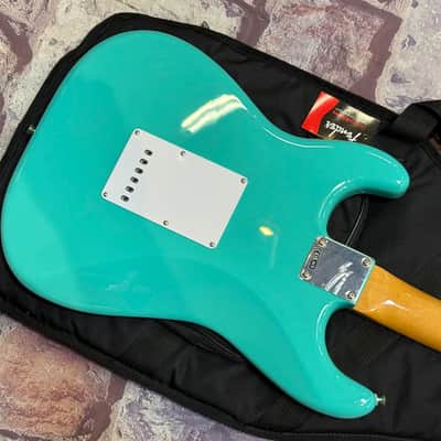 Fender Vintera III Early 60s Stratocaster RW Sea Foam Green New Unplayed Auth Dealer 7lbs9oz #582 image 14