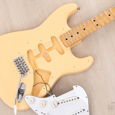 2001 Fender Yngwie Malmsteen Stratocaster ST71-140YM Yellow White, Near-Mint w/ Tweed Case & Hangtag, Japan image 22