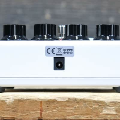 MXR EVH117 EVH Flanger Eddie Van Halen Signature Analog Flanger Effect Pedal image 8