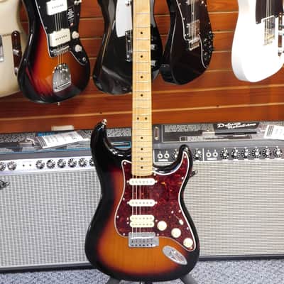 Fender Player II Modified Stratocaster HSS 2025 - Sunburst MINT! image 1