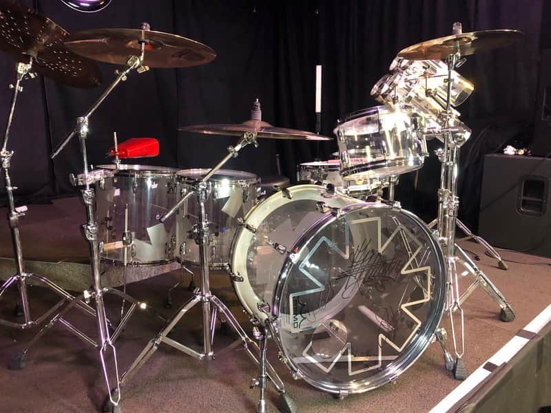 Pearl/Sabian Chad Smith's Red Hot Chili Peppers, World Tour, Complete 10-Piece Drum Set with Cymbals 2011 - Clear image 1