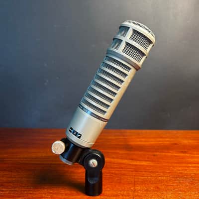 Electro-Voice RE20 Cardioid Dynamic Microphone 1968 - Present - Gray image 7