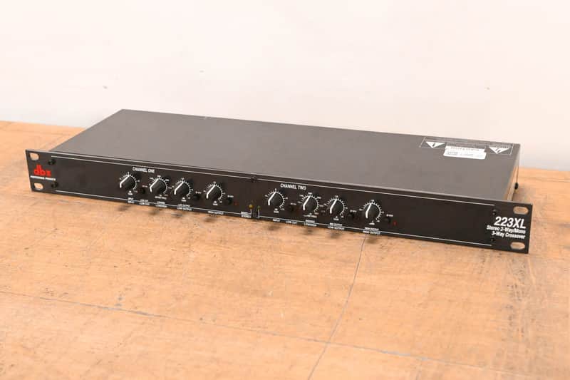 dbx 223XL Stereo 2-Way / Mono 3-Way Crossover | Reverb