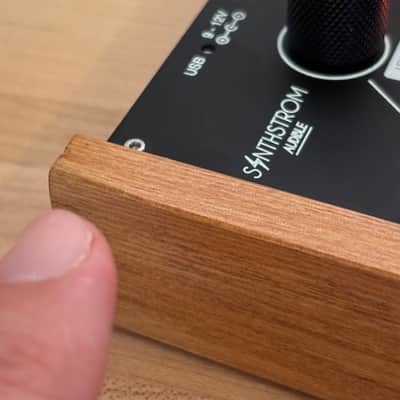 Synthstrom Deluge - OLED display - with case image 13