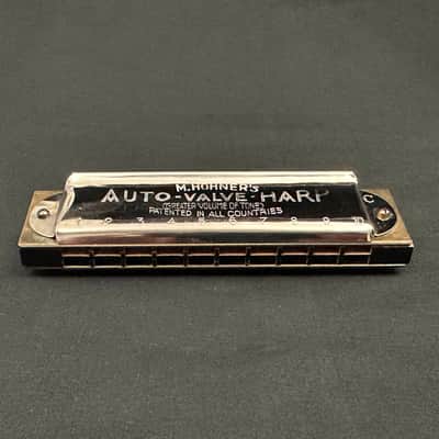 Vintage Hohner 105/40 M3 Auto Valve Harp in C image 3
