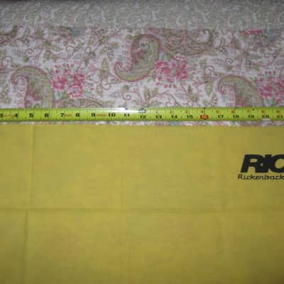 new Rickenbacker Polishing Cloth 97001, RIC Polishing Cloth, yellow w/ black graphic 14.5" x 22.5" image 6