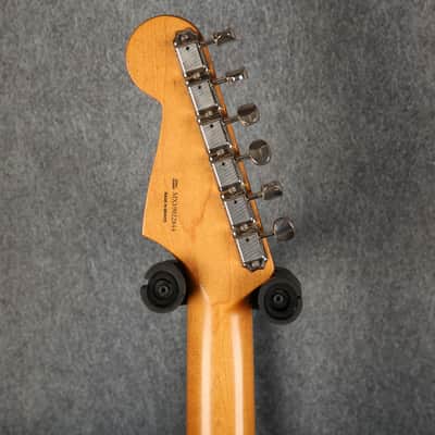 Fender Vintera 60s Stratocaster Modified - Olympic White - 2nd Hand (169820) image 5