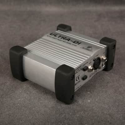 Behringer DI100 Ultra-DI Box - 2nd Hand (167160) image 5