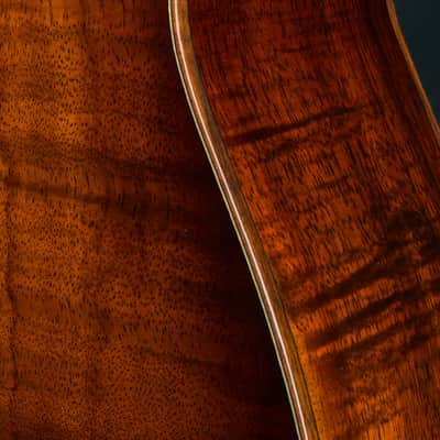 Santa Cruz 00 All Figured Koa Sunburst Custom Used (2023) image 18