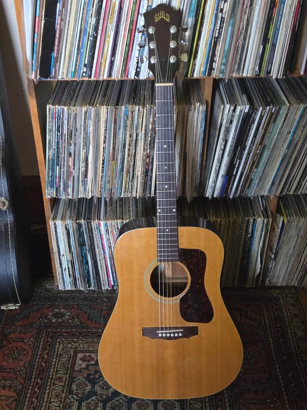 Guild D-35 Bluegrass