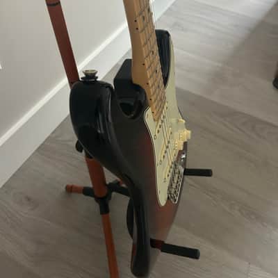 Fender American Professional Stratocaster with Maple Fretboard 2017 - 2019 - Natural image 7