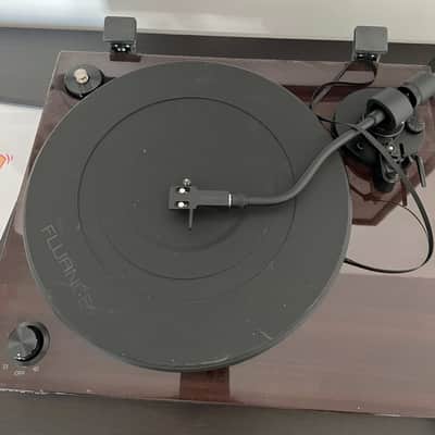 Fluance RT82 Reference High Fidelity Vinyl Turntable image 1