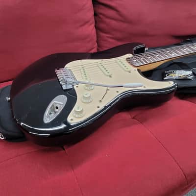 Fender "Squier Series" Standard Strat MIM with Bag 1994 - Black image 8