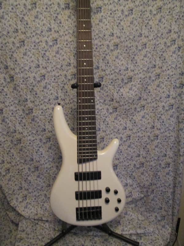 Ibanez Soundgear