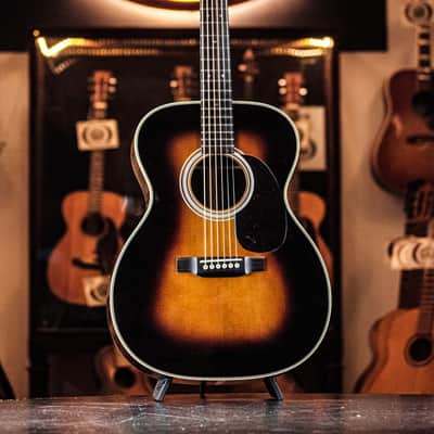 2024 Martin 000-28 sunburst image 2