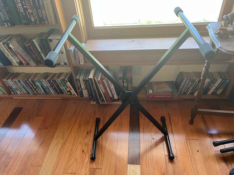Keyboard case, stand, stool image 1