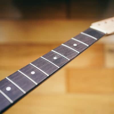 Telecaster Neck – Roasted Maple & Rosewood | Unfinished | 21 Frets | Bone Nut image 9