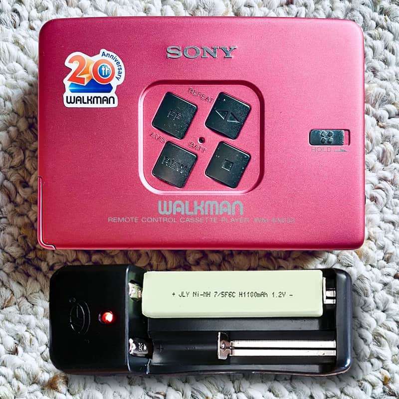 Sony WM-EX633 Walkman Cassette Player, Rare Pink ! Working ! image 1