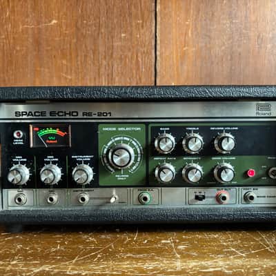 Roland RE-201 Space Echo Vintage Tape-Echo machine image 2