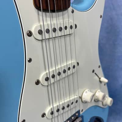 2018 Fender Japan Traditional 60s Stratocaster Sonic Blue, MIJ image 12
