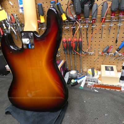Wilkins Jazz Bass Stack Knob Traditional 2015 - Sunburst image 6