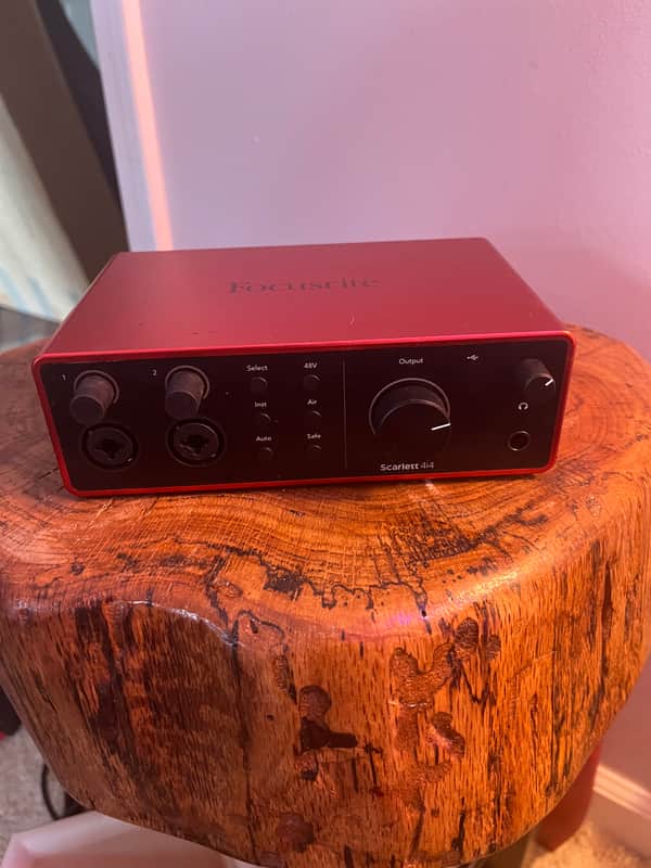 Focusrite Scarlett 4i4 4th Gen USB Audio Interface 2023 - Present - Red image 1