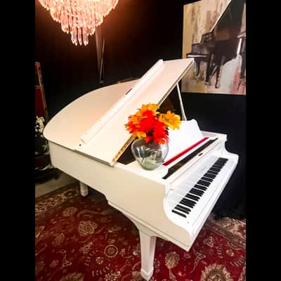 Acoustic luxury: White Yamaha G3 Grand piano image 3