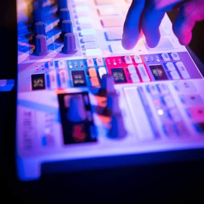 Arturia BeatStep Pro MIDI Controller 2017 - Present - White image 7