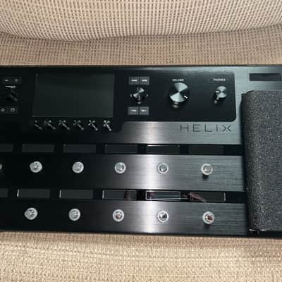 Line 6 Helix Floor Purchased 2025, Excellent Condition, Includes Original Packing Material and Shipping Boxes image 2