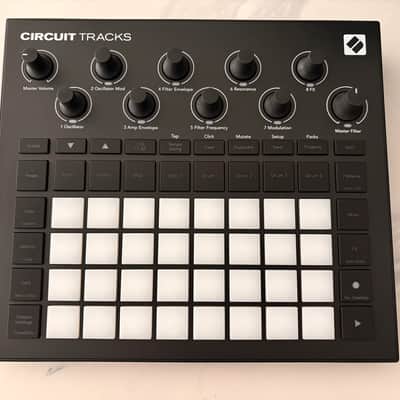 Novation Circuit Tracks Groovebox 2021 - Present - Black image 4