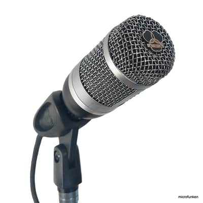 AKG D17 1958 Vintage Dynamic Microphone. Case. Adapter Cable. Clip image 2