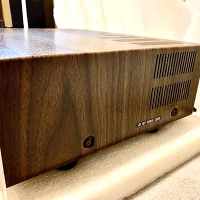 Vintage Marantz 1070 Integrated Amplifier Sounds Awesome! Nice Not Museum Quality image 12