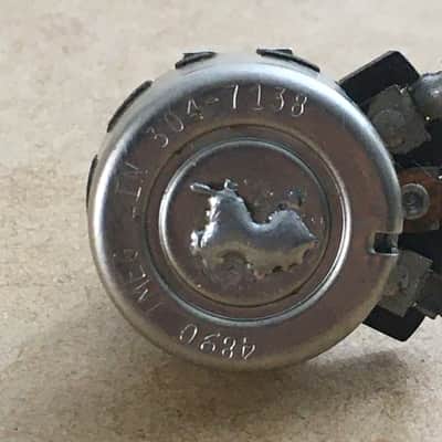 Vintage USA 1971 Stackpole Pot 4890 1 Meg LIN Guitar Potentiometer SOLID Shaft image 9