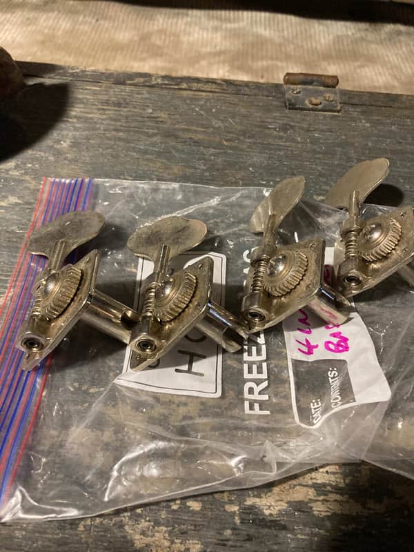 Hipshot 4 in line bass tuners @2000 - Ni image 1