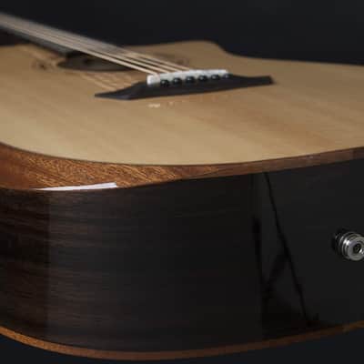 Washburn Comfort 20 Series Grand Auditorium Cutaway Acoustic Electric Guitar, Natural (WCG20SCE-O-U) image 5