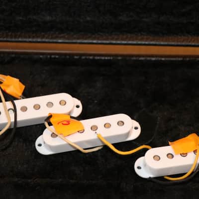 Fender 60th Anniversary Commemorative American Standard Stratocaster with Tone Specific '54 Twang pickups image 15